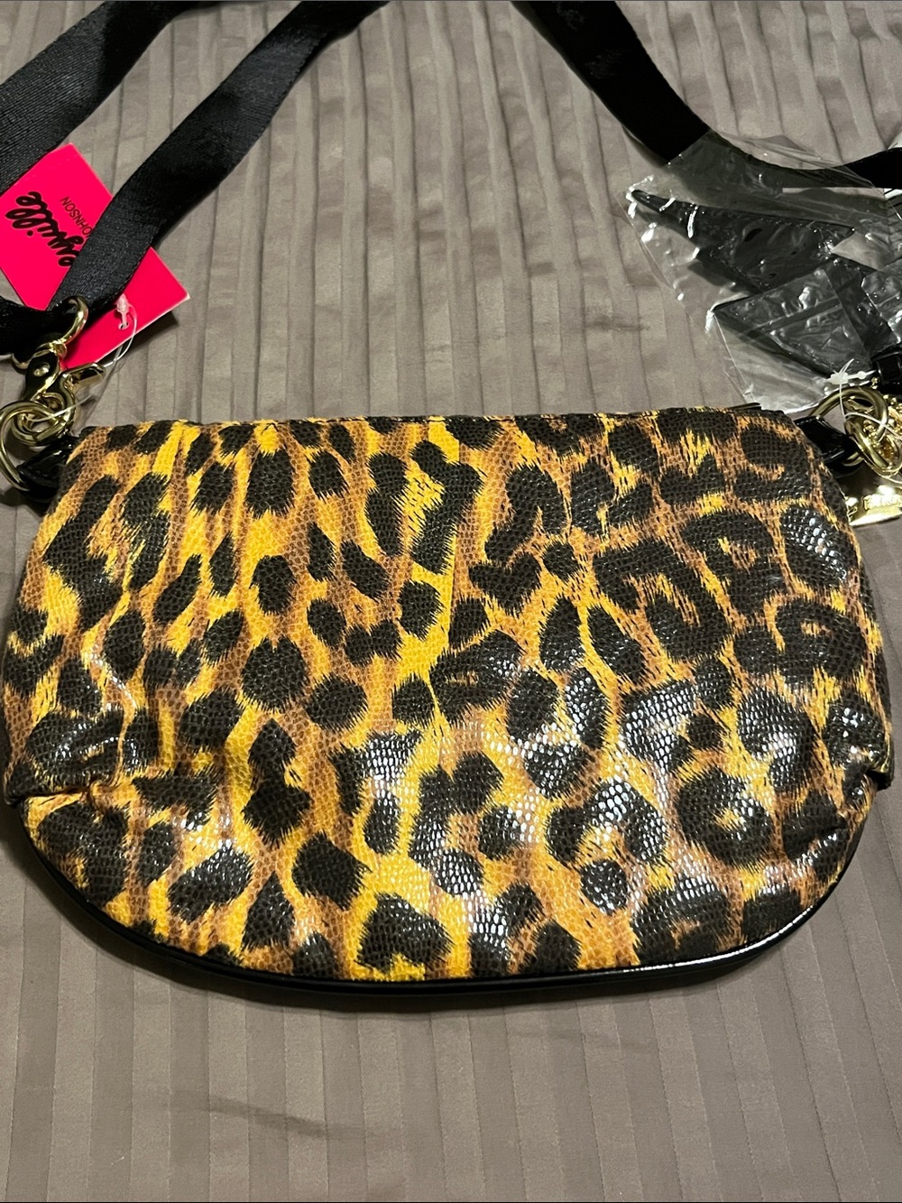 New NWT Betsey Johnson Betseyville Leopard Print Crossbody with Gold Stud Trim - Picture 16 of 16